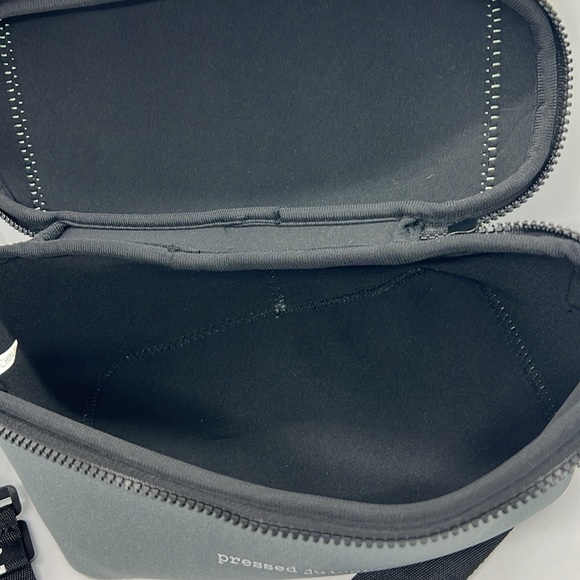 Pressed Juicery Neoprene Zip Crossbody Cooler Lunch Bag - Picture 6 of 7